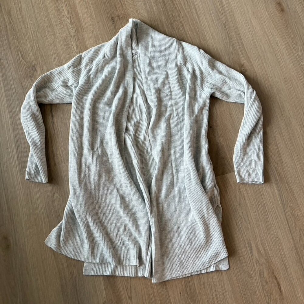 ** Athleta Horizon open wrap gray knit cardigan pocket sweater style# 596424 S
